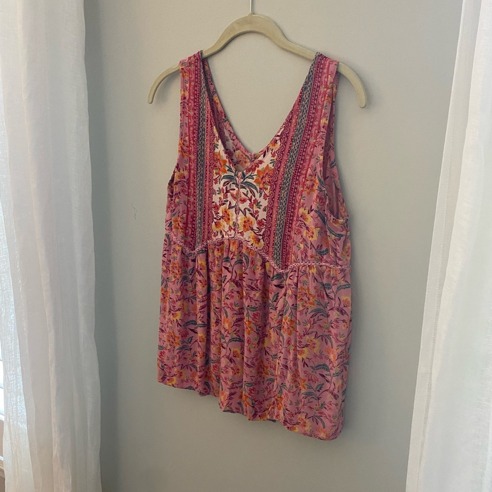 Boutique pink floral top Size Medium - Picture 4 of 7